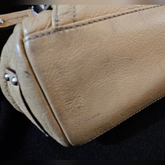 Tignanello Elegant Tan Pebble Leather Hobo/Shoulder Bag - Picture 8 of 16